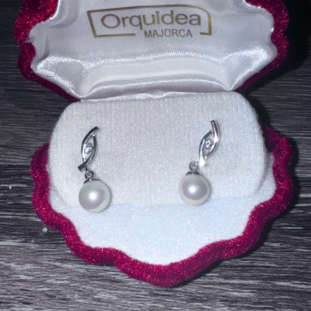 Silver and White Pearl Earrings